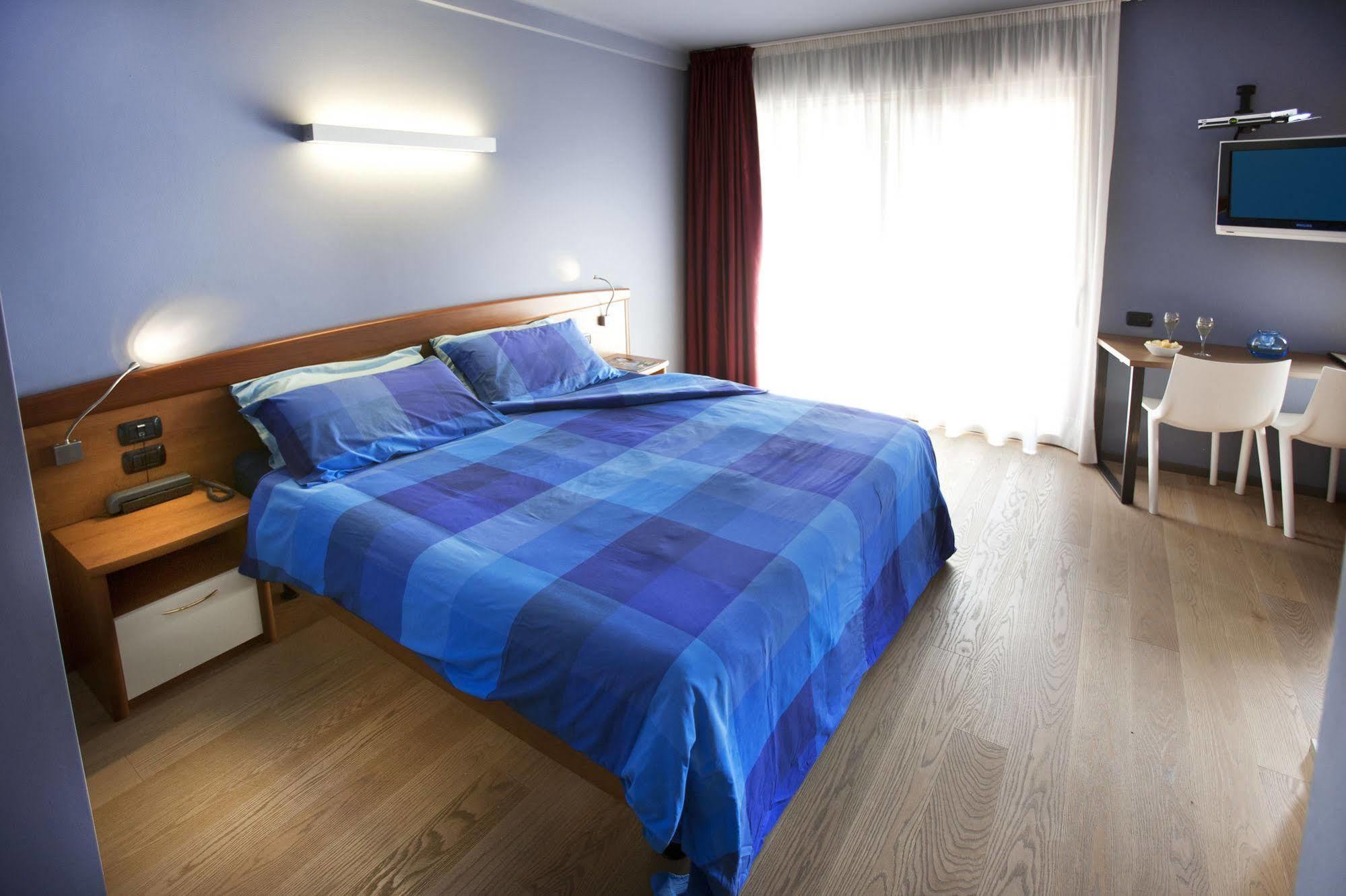 Ambienthotel Spiaggia Malcesine Buitenkant foto